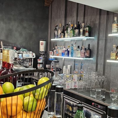 Silver_bar_caraglio_bancone_bar